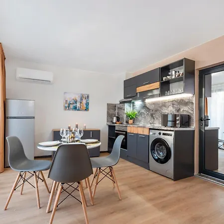 Guest 2 Апартаменты *